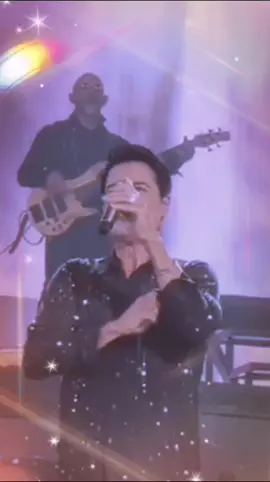 Perderme en tu aroma, poder encontrar en tus ojos el cielo... 🎶😍 @Chayanne #CuidarteElAlma #Fans #BailemosOtraVezTour 🇺🇸