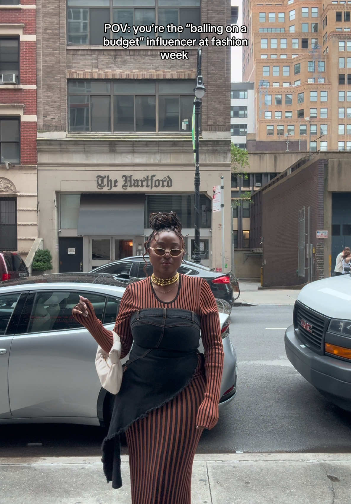 This is not an ad i just love the convenience of @renttherunway and how it lets me feel like a rich fashion creator even though I’m not hahahah #nyfw2024 #fashionweek2024 #fitchecks #outfitinspo #fallfashiontrends #fallstyleinspo #StreetStyle @STAUD @meliebianco @Sézane 
