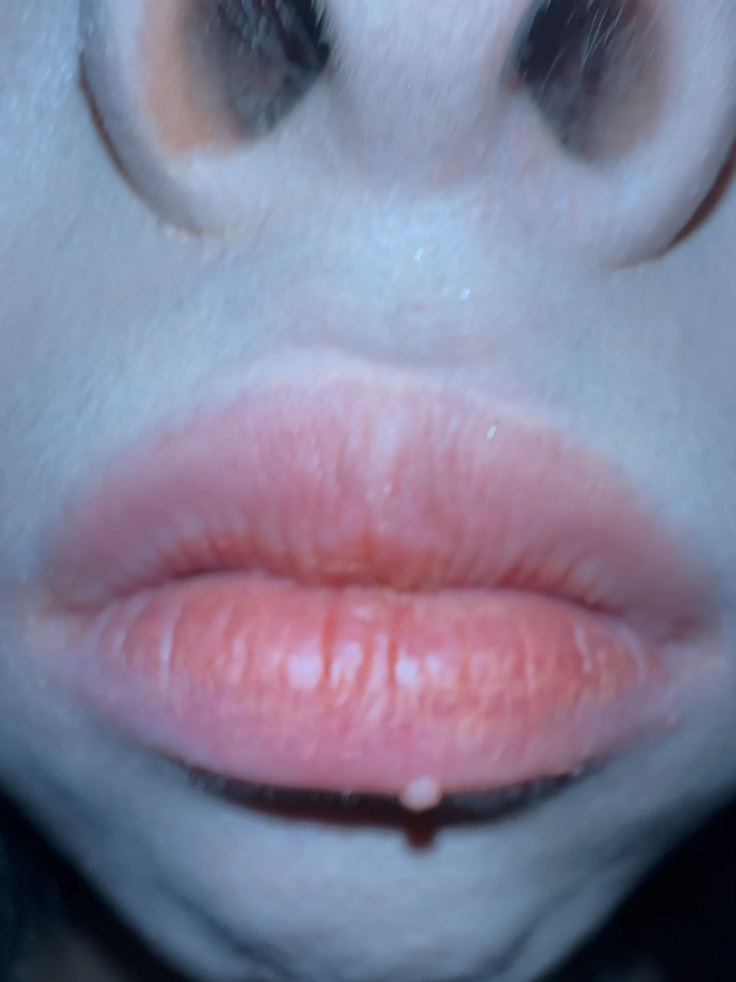 Cận cảnh gương mặt cô gái khiến bao chàng trai choáng ngợp #gaixinh