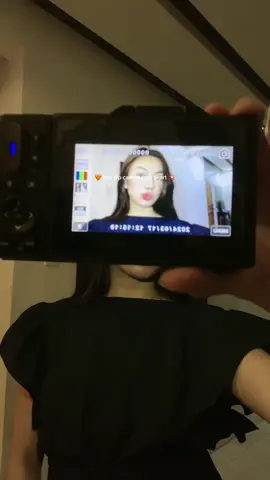 snap, flip, repeat 💥📷 #flipcamera #digicam 