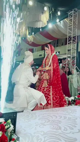 Awwwww..so cute ma sha allah..  সব ভালোবাসাই যেন এমনই হোক.. God bless them 🥹🥹🥹 Part-3 of wedding couple samia+anam#saman #viral#fyp#foryorpage #bdtiktokofficial 