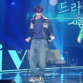 blue check အကကို 10secs တည်းနဲ့ သင်ခဲ့တဲ့ main dancer ကြီး ချက်ချင်းသင် ချက်ချင်းရပဲ 🛐 #jhope #hoseok #junghoseok #bts #btsarmy #tiktokuni #fyp 