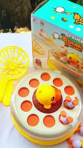 B.DUCK AND FRIENDS BOUNCING CAROUSEL Sesuai untuk anak umur 3 tahun dan keatas. Games tangkap itik yang melompat.  Best games ni boleh latih anak fokus, take turn & kordinasi tangan dengan lebih baik. #educationaltoy #bouncingduck #gamesitik #itiklompat #games #gamesuntukanak 
