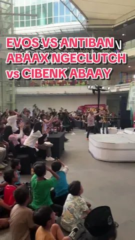 ABAAX INI APA YAH JAGO BGT 2 LAWAN 1 BISA MENANG🥶🔥@evos.abaaax @Free Fire Esports Indonesia #evosesports #fyp #freefireindonesia #evos #elitecs🥴🤙 #antiban #fypシ #freefire 