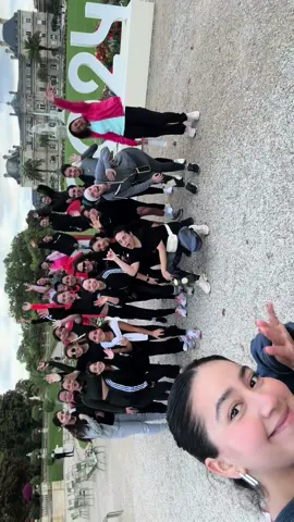 RUNNING CLUB CON LOS MEJORES TACOS DE PARIS @EL CÁRTEL DEL TACO ❤️🏃🏻‍♀️✨🌮 #Running #tacos #latinas #paris #foryou #longervideo #viral #fyp #parisfood #Running 