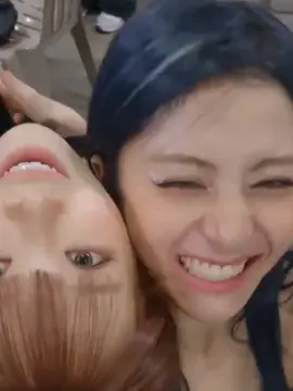 PURINZ MADE MY DAY 😭 #le_sserafim #chaewon #yunjin #purinz 