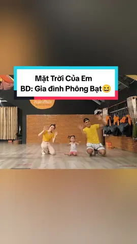 Gia đình Phông bạt nhà em lại lên clip nhảy đây ạ...được clip đầu năng lượng bà nhỏ quá trời mà đạp phải chân bả...làm lại thôi cuộc sống mà có gì hoàn hảo đâu😅 #shuffledance #ngoyoga #yogabienhoa #yoga #xuhuong #trending 