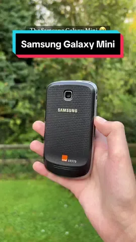The Samsung Galaxy Mini is one of my top 5 favourite Samsungs 😍🥹 #samsung #samsunggalaxy #oldsamsung #samsungs #samsungmini #samsunggalaxymini #samsunggalaxyyoung #galaxy #galaxymini #android #android2 #androidgingerbread #oldandroid #phone #phones #oldphone #oldphones #phonetok #phonecollector #smartphone #smartphones #oldsmartphone #smartphonesamsung #collector #Tech #oldtech #techcollector #techtok #techtoker #technostalgia #techcollector #nostalgia #nostalgic #nostalgiacore #2011 #2010s #2010snostalgia #viral #fyp #fy #trending #collector #old #retro 