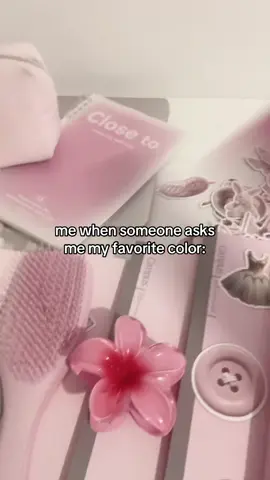 isn’t it obv? 🤨 #pink #rose #soldejaneiro #campus #flowerclawclip #coquette #dior #foryou #viral #pinkstuff #girlsgirl #livelaughlovepink #ilovepink #supplies #pinksupplies #backtoschool 