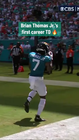 first one was niiiice 👌 #brianthomasjr #jacksonvillejaguars #NFLKickoff #nfl 