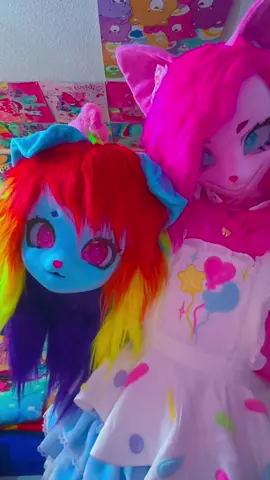 smiiiiiiile 😺🩷🌈 (this took me a million takes) #pinkamena#pinkamenadianepie#pinkamenacosplay#pinkiepiecosplay#mlp#mylittlepony#mylittleponyfriendshipismagic#pinkiepie#rainbowdash#rainbowdashcosplay#kig#kigurumi#kigurumifursuit#furry#fursuit#cosplay#cosplayer#cosplayersoftiktok#furryfandom#furriesoftiktok#cupcakeshd#cupcakes