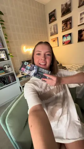 Her full reaction is posted too but im so happy im getting to bring her with me💓🪩🫶🏻 @Taylor Nation @Taylor Swift #taylorswift #theerastour #surprise 