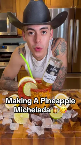 im back again…🔥🔥🔥 #chefsuie #pineapplemichelada #michelada #mexicandrinks #mexican #viral #suigeneris #fyp #foryou #pineapple #mexicantiktok 