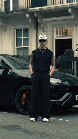 Outfit idea  #OOTD #style #outfitinspo #celanagombrong #random #paprandom #outfitideas #CapCut 