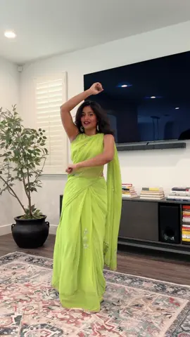 Chuttamalle 🫧🦢 | Devara Telugu Movie | Pooja Reddy Choreography  #dance #telugu #chuttamalle #devara #telugudancers #bayareadancers #tollywood #trendingdances 
