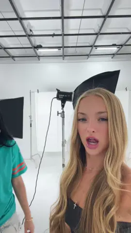 it wasnet giving, this trend is harder then it looks!  @Camilla Araujo @Blond3u 