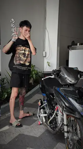 Đúng nghĩa chiếc xe màu xanh rồi nè 😁