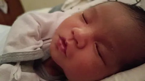 ito na po siya.... 😂🫣🥰  #baby #babylove #babytiktoker #babytiktok #newbornbaby #newbornstage #newbornsoftiktok #babyisout 