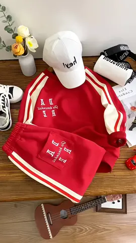 Mua cho bé mặc mùa đông này bao ngầu luôn 😎#bonidaca #mevabe #mehuyenbimsua #setdonichobe #bothudongchobe #xuhuong #trending #thoitrangbetrai 