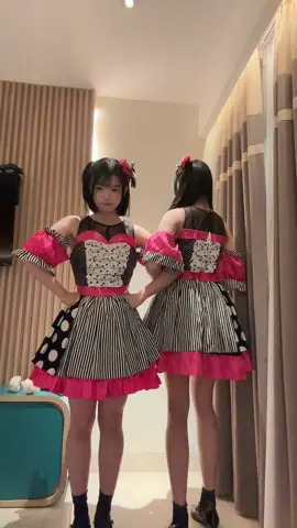 👧🏻 
