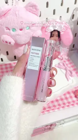 ini packagingnya unik bgt deh! lip serumnya manis gituuu😗💕  #lipcare #lipserum #healthylips #lips 