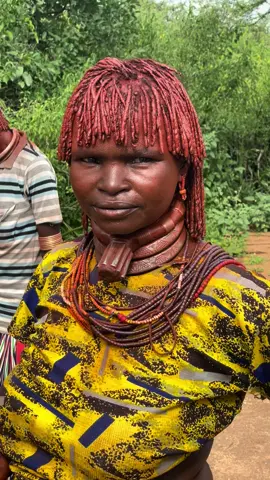 Hamer tribe Ethiopia #hamertribe #turmiethiopia #oneloveturmi #ethiopiancountry #bonahamerturmi #pageforyou #viralvideo #viral #discoverethiopia #visitethiopianculture #fpy #turmiethiopian 