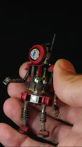 CD-ROM Robot 🤖 To be continued... . . . #robot #tinythings #minithings #miniature #diorama #minimaker #upcycle #upcyled #mech #droid 