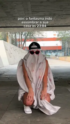 deixarias esse fantasma assombrar a sua casa??? 🤨👻 sim ou não??? coreo: mel stocchero #fantasma #analauralopes #dancinha #meme 