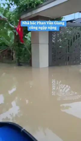 Nhà bác #phanvangiang cũng ngập nặng! Nước vào ngang cổng. Linh sơn - Thái Nguyên sáng ngày 10/09/2024 #viraltiktok #videovi #videoviral 