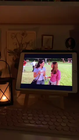 yo a mis 23 ☝🏻 #gilmoregirls #books #libros 