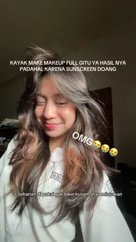 mau gatekeep sunscreen baru ku,tapi at the same time mau ngespill gloowbi bagus banget😩🩷