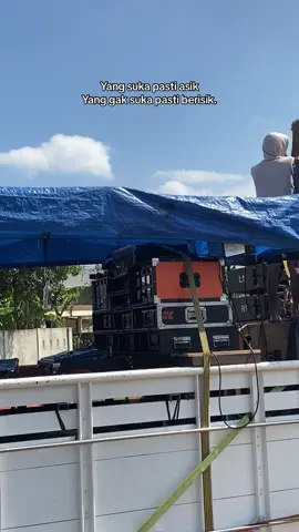 Kususon netizen fb sg maha benar , sg paling sok tau !!#soundkonten #soundviral #horeg_gank #soundkarnaval #soundhoregjawatimur #brewog_audio 