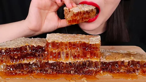 asmr honeycomb #asmr #먹방 #foryou #mukbang 
