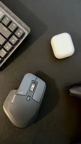 Unboxing @Logitech’s MX Master 3s (2024)! #Unboxing #Logitech #MXMaster3s #Productivity 