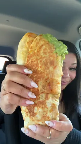 JUMBO BIRRIA BURRITO WITH OLIPOP’S NEWEST FLAVOR - RIDGE RUSH🏔️💚🌯 #olipoppartner @OLIPOP #asmr #birria 