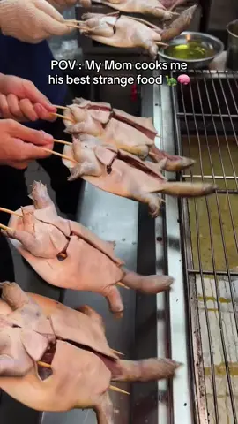 POV : My Mom cooks me his best strange food 🐢🧠 #cuisine #cooking #strangefood #frog #chinesefood 