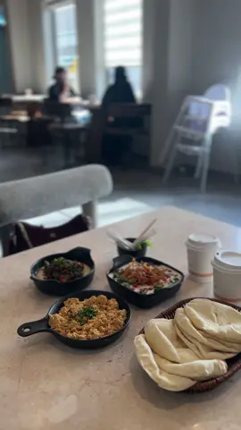 تفوز عندي طلعات الصباح🥹🤍. . #فطور #فطور_الاحساء #صباح_الخير #morning #مالي_خلق_احط_هاشتاقات #الشعب_الصيني_ماله_حل😂😂 