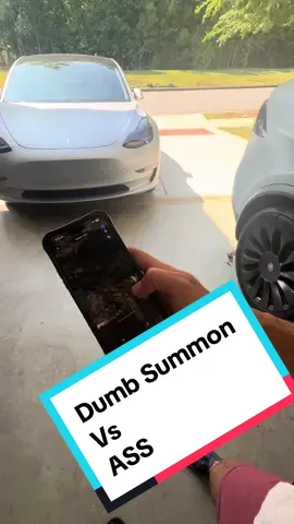 Dumb Summon vs. ASS  #tesla #actuallysmartsummon #tipsandtricks 