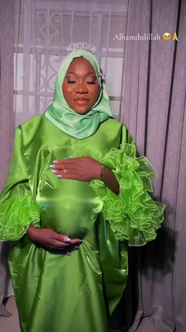 Alhamdulillah my jewel is here🥳💚 The journey was worthwhile 🥹 Dress @Ibadan fashion designer  Makeup @laidebeautyglam  Edit @Editsbylaide  . #fypシ゚viral🖤tiktok☆♡🦋myvideo #explorepage #goviral #Alhamdulillah #foryourpage #CapCut #fypシ゚viral🖤 #newmom #pregnancy #pregnancyshoot #babylove #baby #motherhood #babyshower #babyshowerideas #maternityphotoshoot 