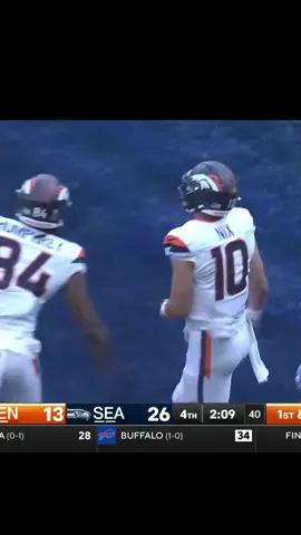 I swear they said help me #whosnext #whosnextsports #whosnextshow #denverbroncos #nfl #nflfootball #football #highlights #seattle #seahawks #beastmode #viral #fyp 