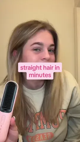 cordless ion technology straightener brush - worked in 2 min for me! 🫣 quick easy way to style your hair + it’s travel friendly  #ionstraightener #iontechnology #straightenerbrush #straighthair 