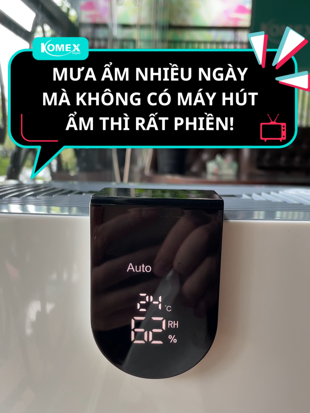 Trời mưa bão nhiều ngày mà không có máy hút ẩm thì rất là phiền luôn. Nhà ướt, quần áo ẩm vô cùng khó chịu!  #mayhutam #Ultty #komextech #muabao #giadungthongminh