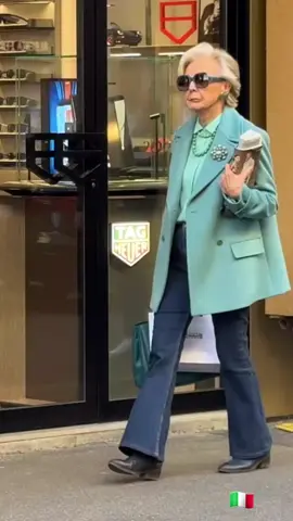 Walk the Runway of Milan's Stylish Streets! 🇮🇹✨ Explore Italy's Fashion Secrets in the Heart of Milan ! 💃 #MilanMagic #ChicExplorer #TravelGoals #ItalianGlam 