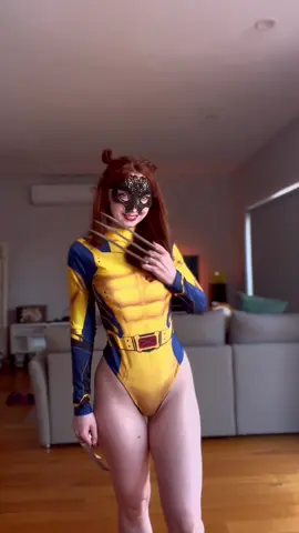 Transition incoming‼️ Can you guess who I’m cosplaying without looking at the hashtags hehe? 😜  #cosplay #cosplaygirl #wolverine #xmen #wolverinedit #comic