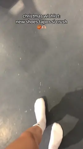 dear santa, sige kahit shoes nalang HAHA. 🎅🏻🎄#fyp #basketball #athlete #sportsontiktok 🏀🤣