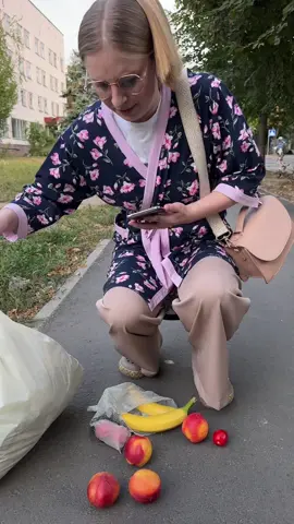 коли мама сказала, що прийде додому через 5 хвилин, а насправді… 🕒🙄 Підключай Vodafone в застосунку всього в чотири кроки #таняяста #скетч #мамадонька #реклама 