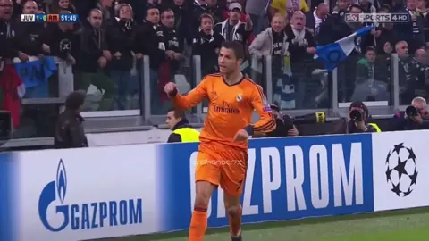 كريستيانو يقطع الكرة ويتحرك فلمساحة وبنهاء خيالي خدع به بوفون يسجل في مرمي اليوفي موسم 2013/2014 👏💪💀🥶#fyp #foryou #viral #رونالدو #cristiano #cristianoronaldo #cr7 