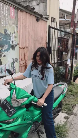 Mobil lebar 🗿