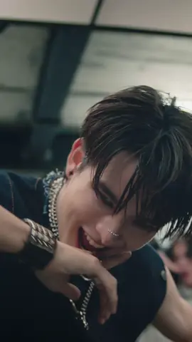 โชคร้ายที่เธอร้ายกว่า BUS - ‘LIAR’ OFFICIAL MUSIC VIDEO OUT NOW! YouTube: TADA LABELS : https://youtu.be/KQF6M-3URC8  MUSIC ON ALL STREAMING : BUSbecauseofyouishine.lnk.to/LIAR  #BUS_LIAR_MV #BUS_LIAR #BUSbecauseofyouishine #SONRAYMUSIC 