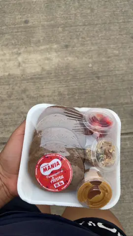 Acompañenme a vender pancakes proteicos en la uagrm 🥞✨ 📍FCEE 📍Medicina 📍Humanidades 📍Contaduría  #pancakesdeavena #pancakes #proteina #Fitness #emprendimiento #uagrm #Uagrm 